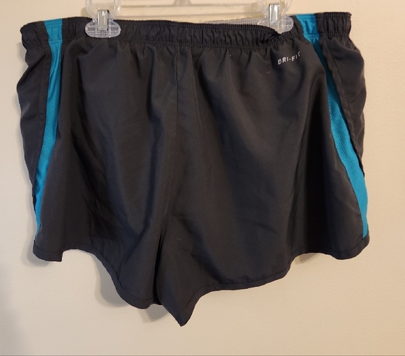Nike Dark Gray Running Shorts - Picture 2 of 2